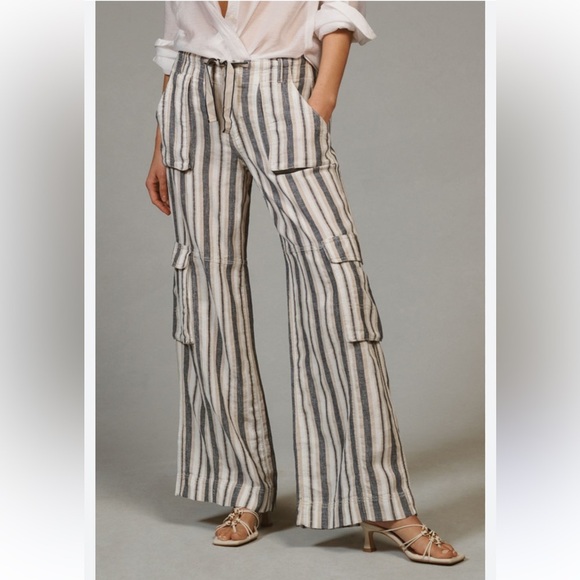 Pilcro Pants - Anthropologie Pilcro Beach Cargo Pants in a striped linen blend Size 26
